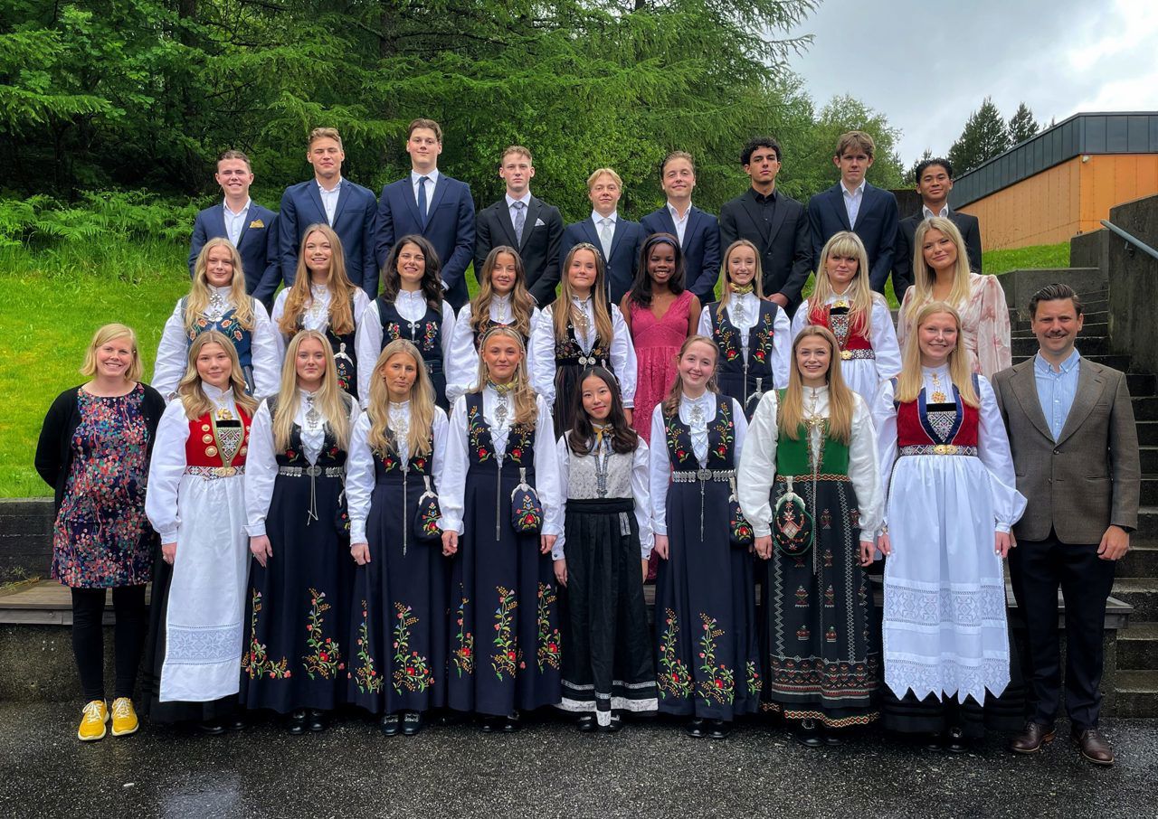 Oppstilte elevar frå klasse 3STB